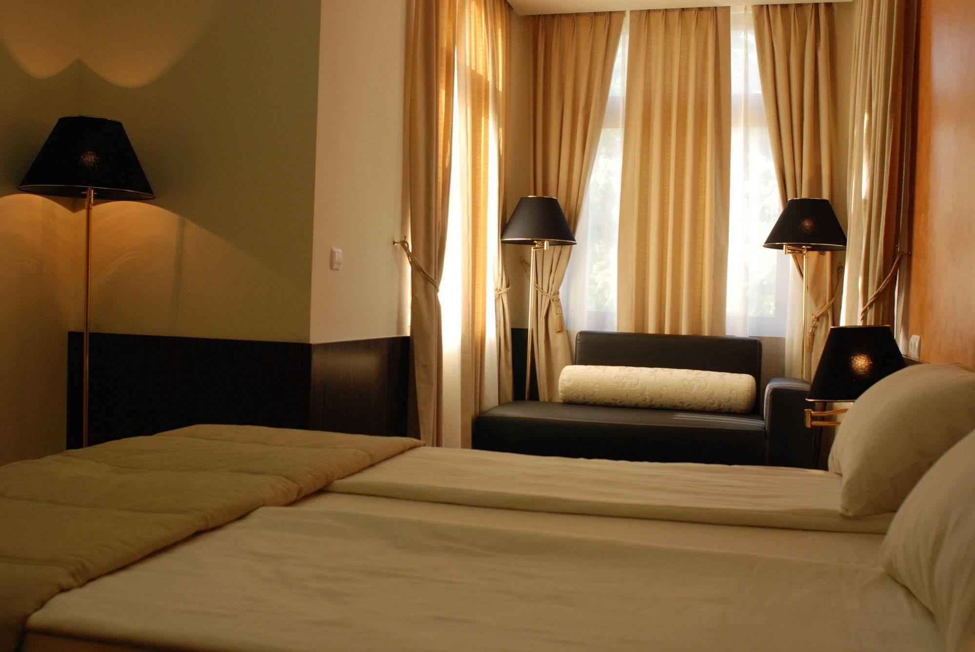 Hotel Hercegovina Ilidža Kültér fotó