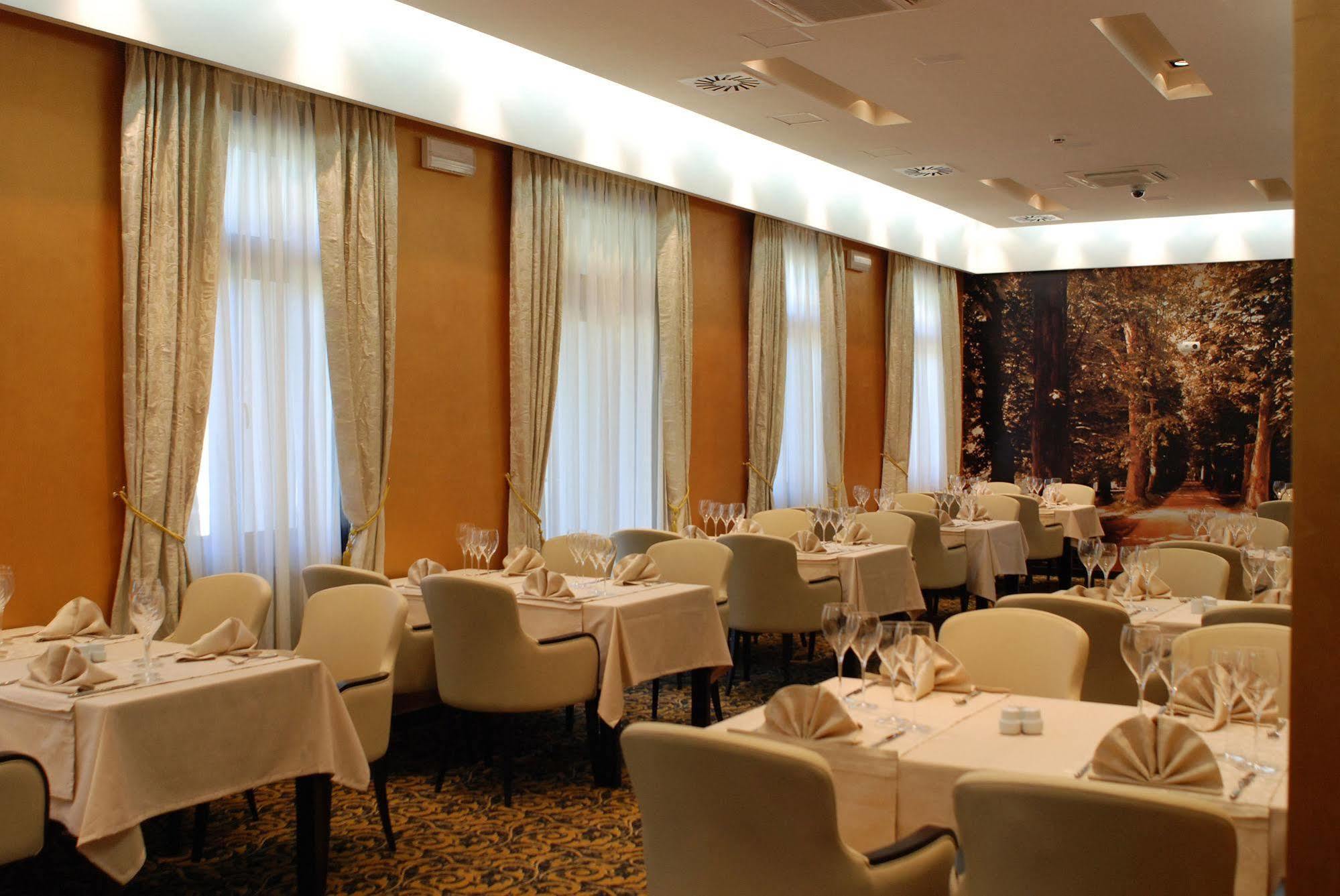 Hotel Hercegovina Ilidža Kültér fotó